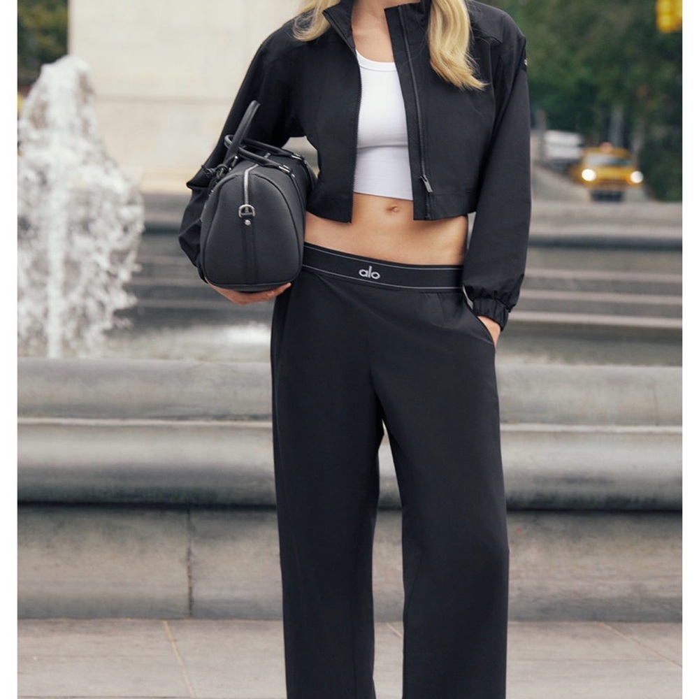 ALO Yoga Wide-Leg Trousers - Black
